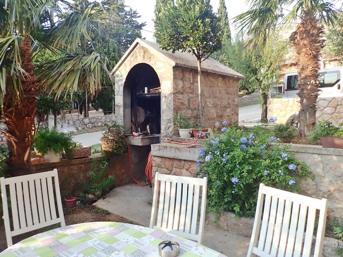 Apartments Troselj Starigrad Paklenica Exterior photo